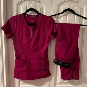Koi Lite Scrubs